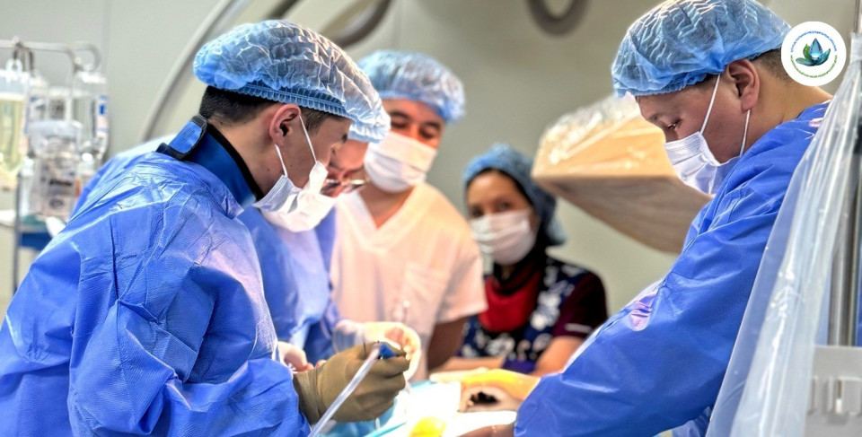 ҰҒМО №1 ИНТЕРВЕНЦИЯЛЫҚ КАРДИОЛОГИЯ БӨЛІМІНДЕ ТРАНСКАТЕТЕРЛІК АОРТА ҚАҚПАҚШАСЫН ИМПЛАНТАЦИЯЛАУ (TAVI) БОЙЫНША ШЕБЕРЛІК САБАҒЫ ӨТТІ