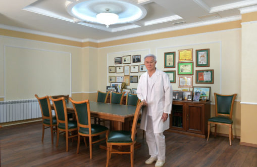 АК